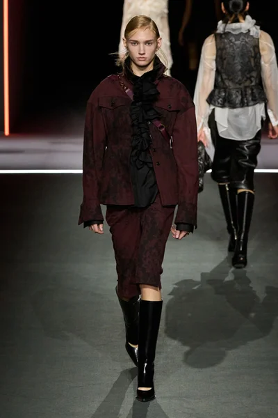 Look 36